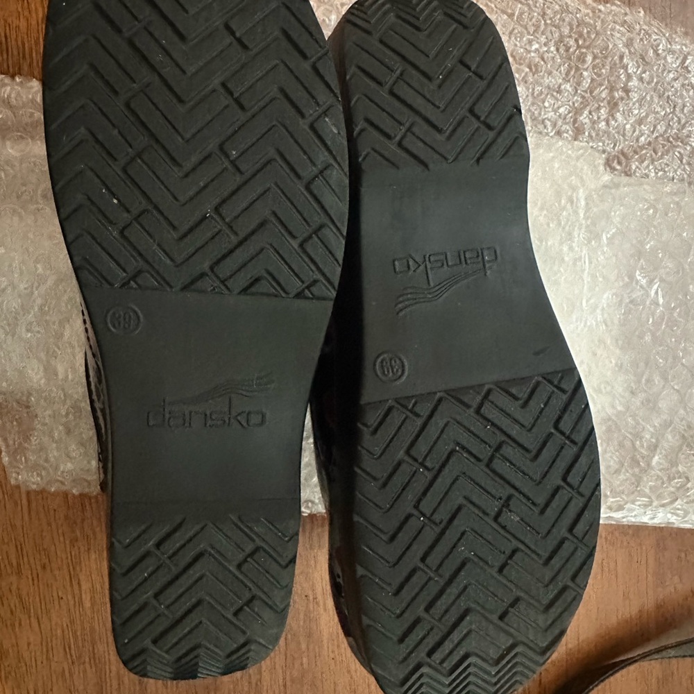 Dansko Nursing Clogs - image 5